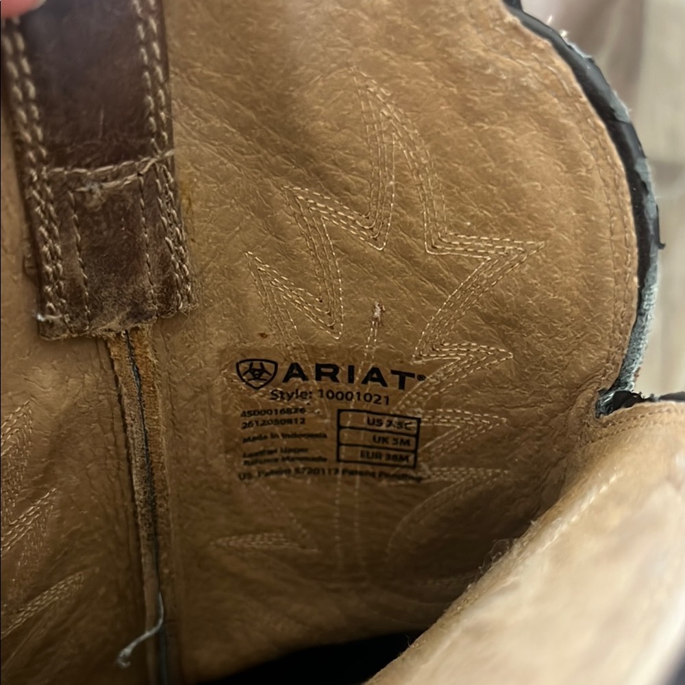 Brown Western Cowboy Boots - Picture 5 of 6